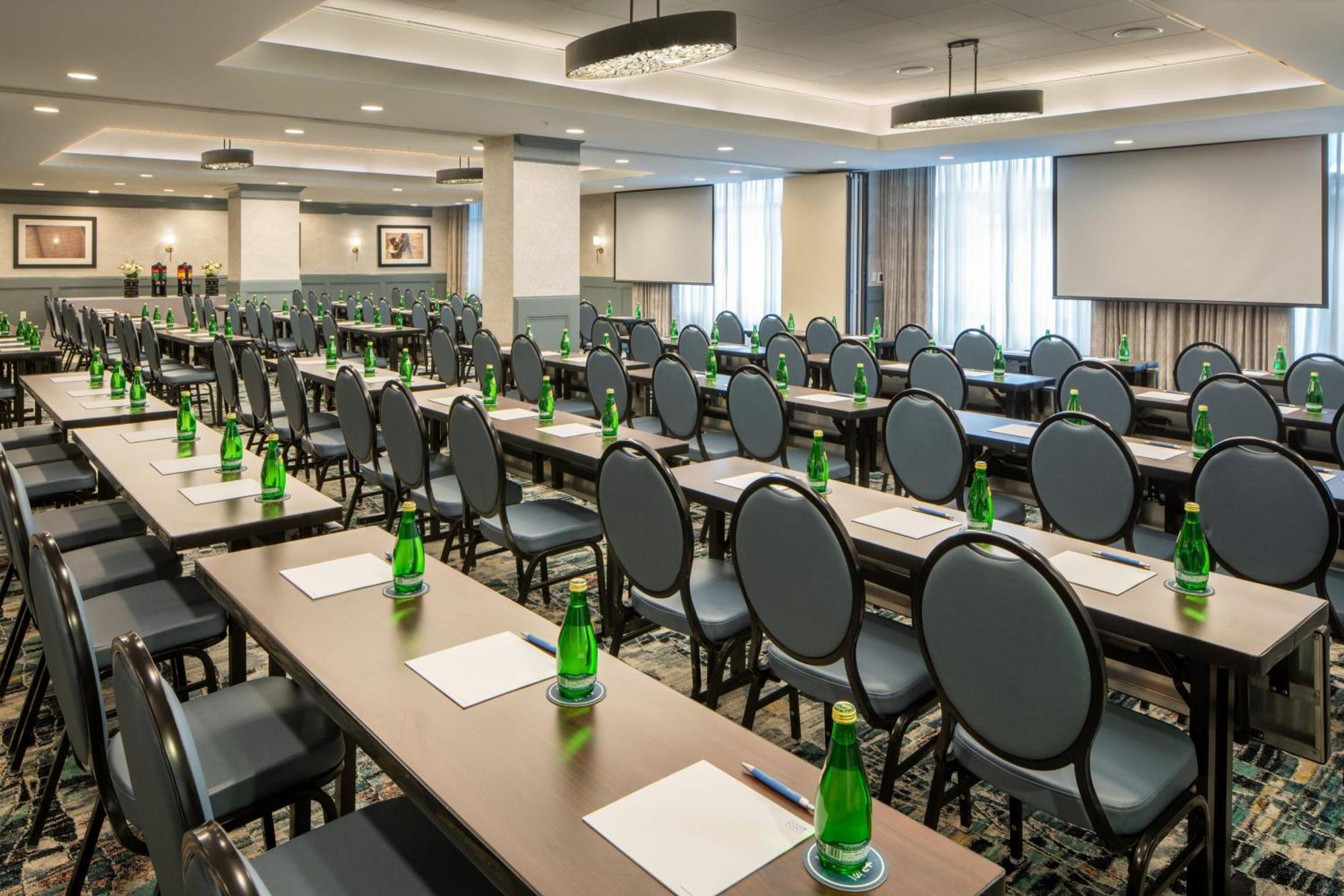 Four Points By Sheraton French Quarter Ню Орлиънс Екстериор снимка