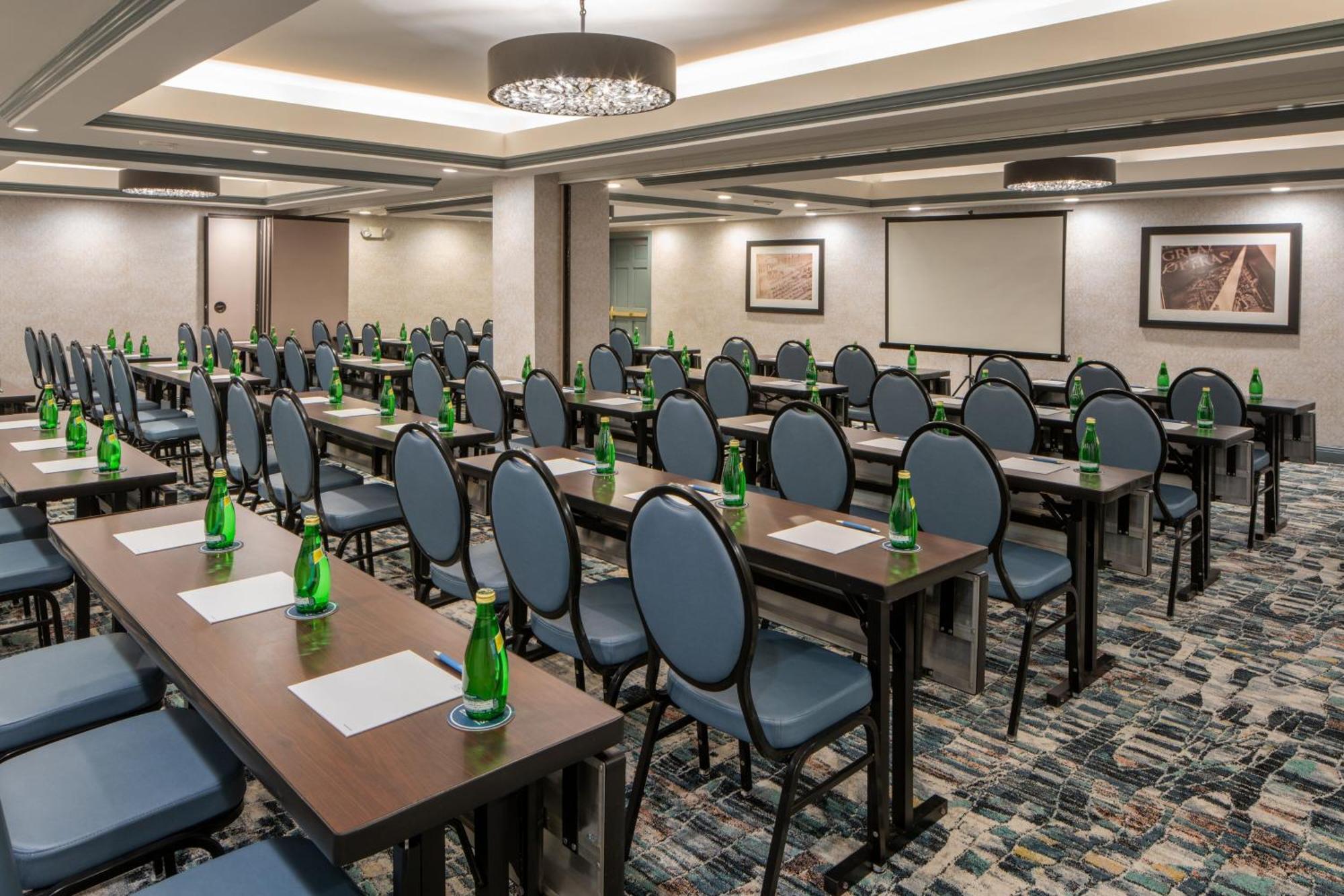 Four Points By Sheraton French Quarter Ню Орлиънс Екстериор снимка