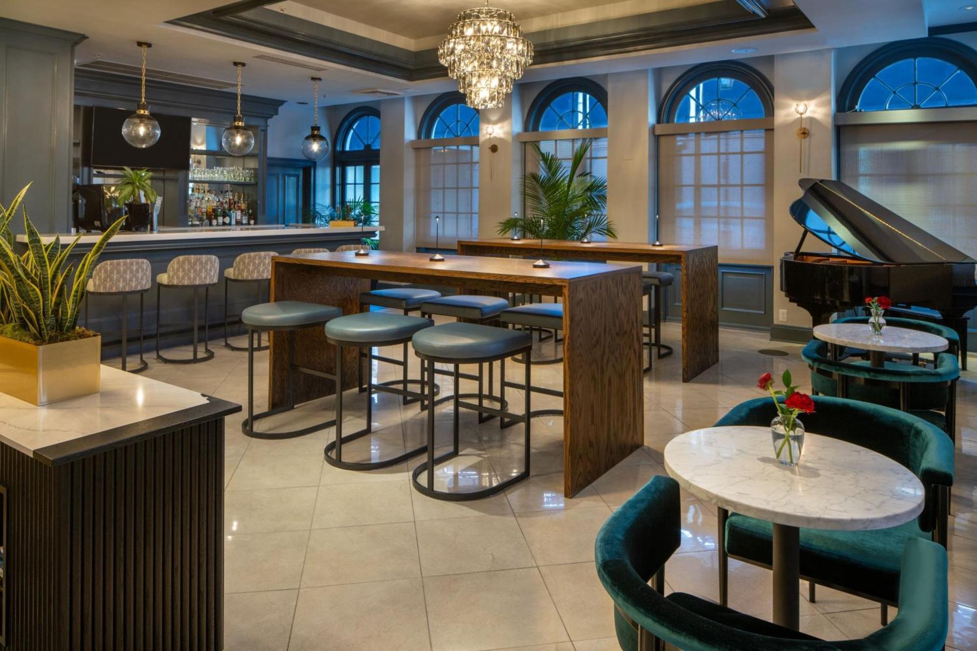 Four Points By Sheraton French Quarter Ню Орлиънс Екстериор снимка