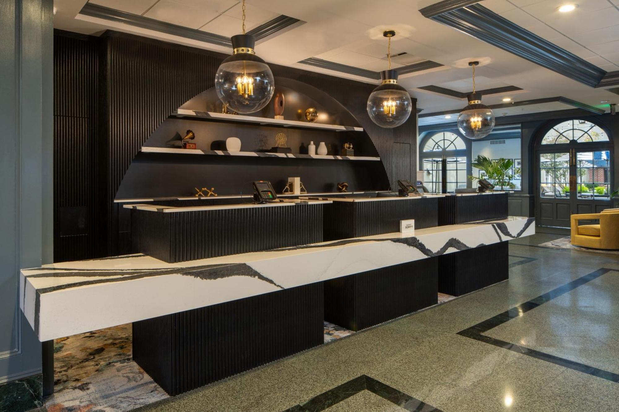 Four Points By Sheraton French Quarter Ню Орлиънс Екстериор снимка